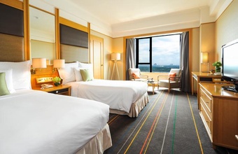 renaissance-riverside-hotel-saigon.jpg