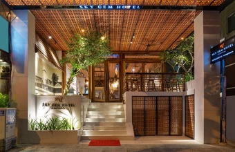 sky-gem-central-hotel.jpg