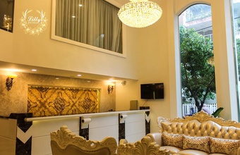 lilly-hotel.jpg