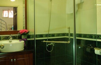 asian-ruby-boutique.jpg