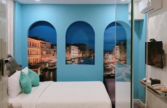 cupid-hotel.jpg