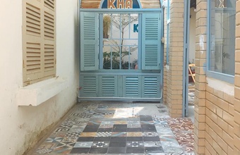 kha-hostel-cafe.jpg