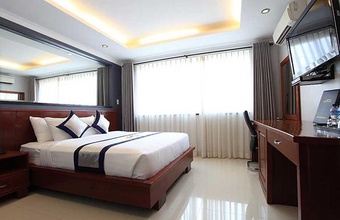 opera-hotel.jpg