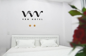 van-hotel.jpg