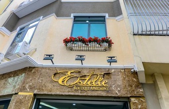 estelle-boutique-apartment-pink-cathedral.jpg