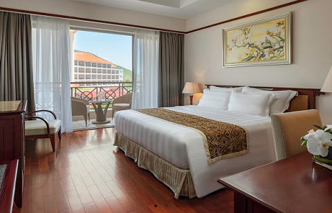 9451540529306_vinpearl_resort_nha_trang.png
