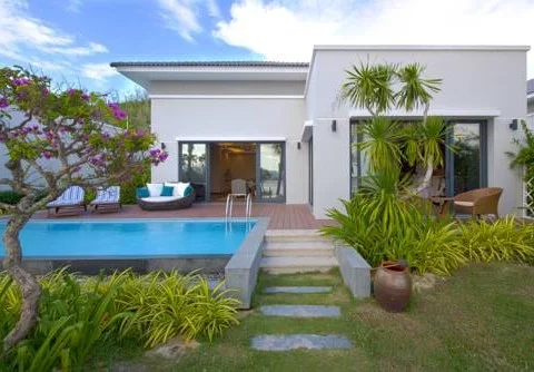 gn61540652104_vinpearl_resort_spa_nha_trang_bay.png