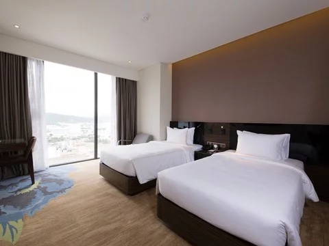 nrp1507808461_vinpearl_nha_trang_golf_land_resort_and_villas.png