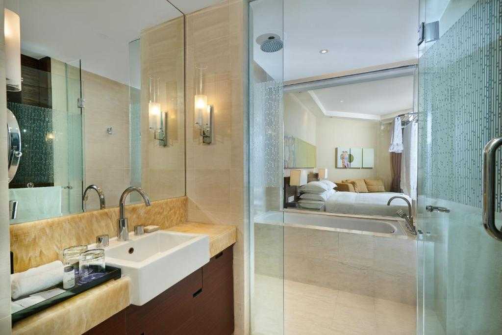 media/roomtypes/010220115728/gallery/khach-san-sheraton-nha-trang-2-6.jpg