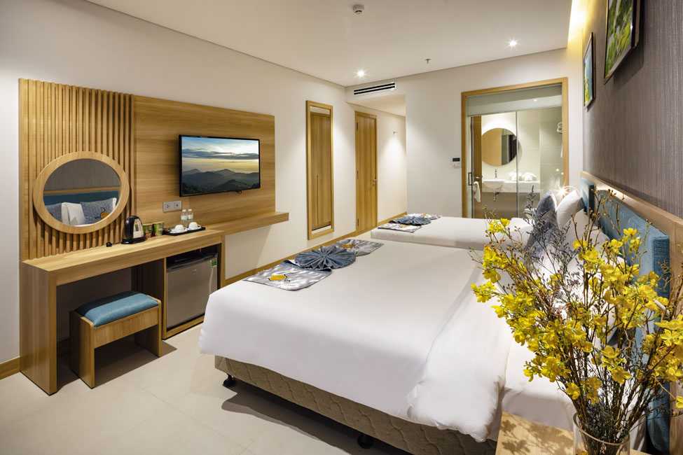 media/roomtypes/010323112836/gallery/khach-san-sunkiss-nha-trang-6-senior-deluxe-2.jpg