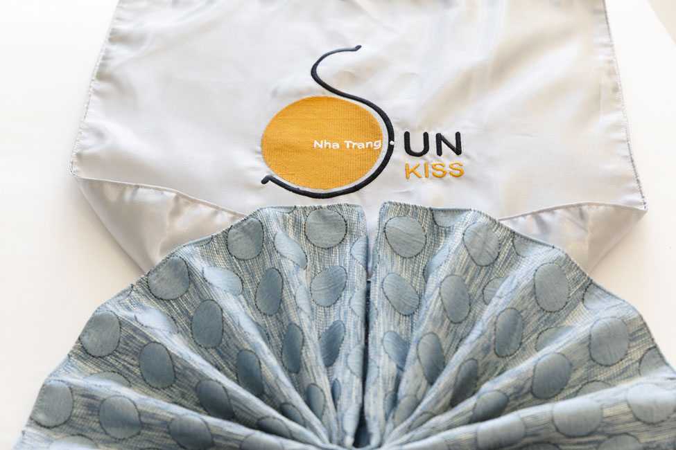 media/roomtypes/010323112836/gallery/khach-san-sunkiss-nha-trang-6-senior-deluxe-8.jpg