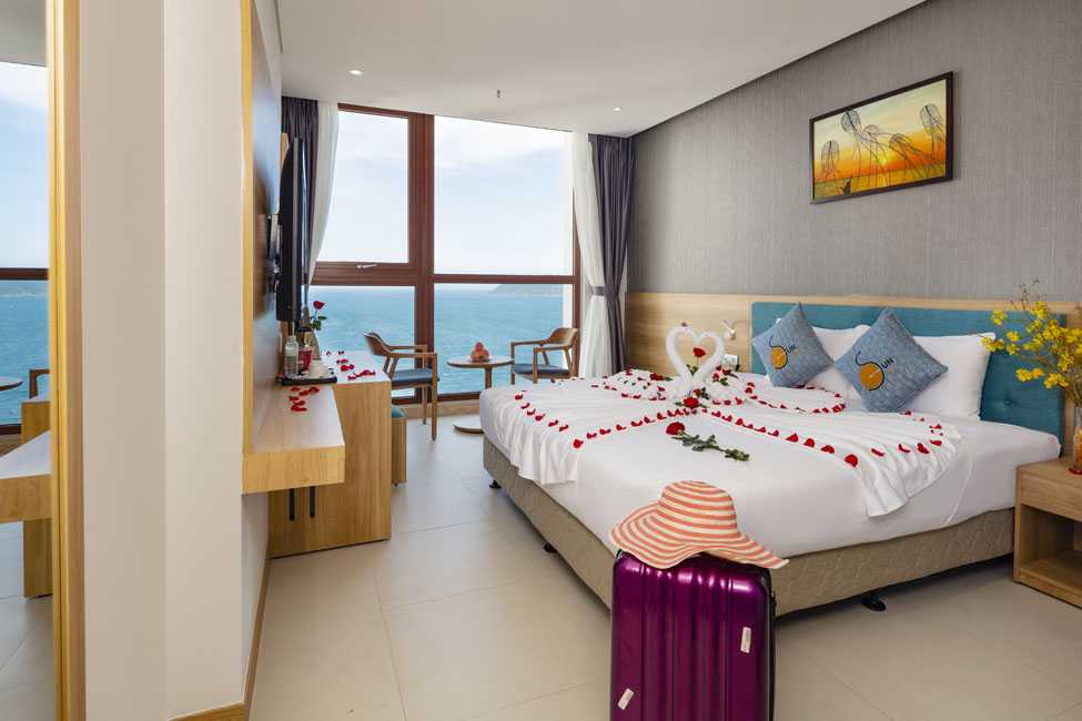 media/roomtypes/010323113559/gallery/khach-san-sunkiss-nha-trang-7-premier-7.jpg