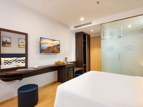 media/roomtypes/030220024303/gallery/khach-san-crown-nha-trang-14.png
