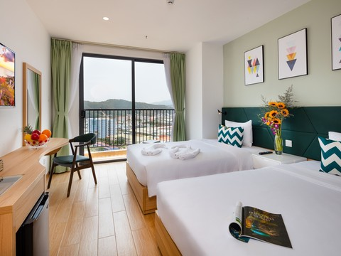 media/roomtypes/030220024403/gallery/khach-san-crown-nha-trang-17.png