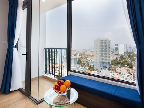 media/roomtypes/030220024403/gallery/khach-san-crown-nha-trang-19.png