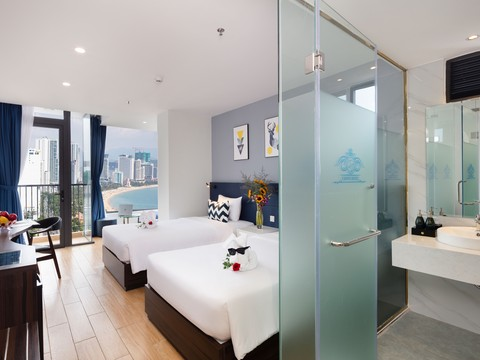 media/roomtypes/030220024523/gallery/khach-san-crown-nha-trang-24.png