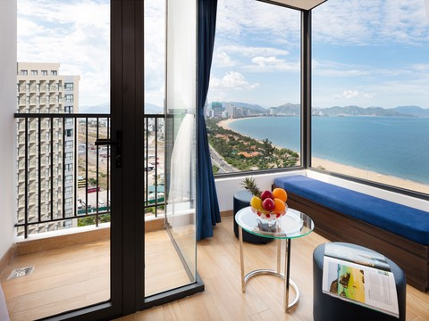 media/roomtypes/030220024644/gallery/khach-san-crown-nha-trang-27.png
