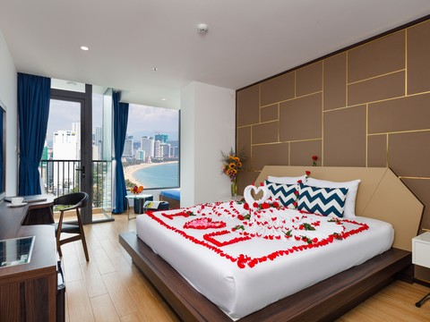 Senior double sea view with balcony