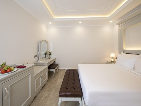 media/roomtypes/030220025802/gallery/khach-san-merperle-beach-nha-trang-12.png
