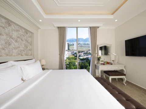 media/roomtypes/030220025906/gallery/khach-san-merperle-beach-nha-trang-16.png