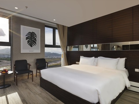 media/roomtypes/030220102434/gallery/emarald-bay-hotel-spa-nha-trang-32.png