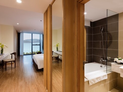 media/roomtypes/030220112339/gallery/khach-san-starcity-nha-trang-25.png