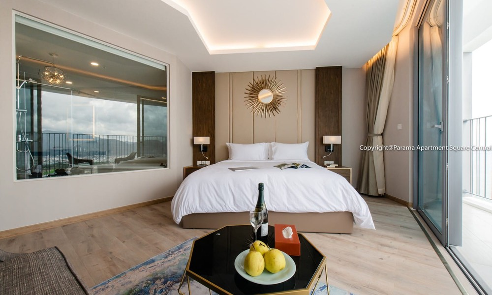 media/roomtypes/030220113915/gallery/parama-apartment-square-central-13.png