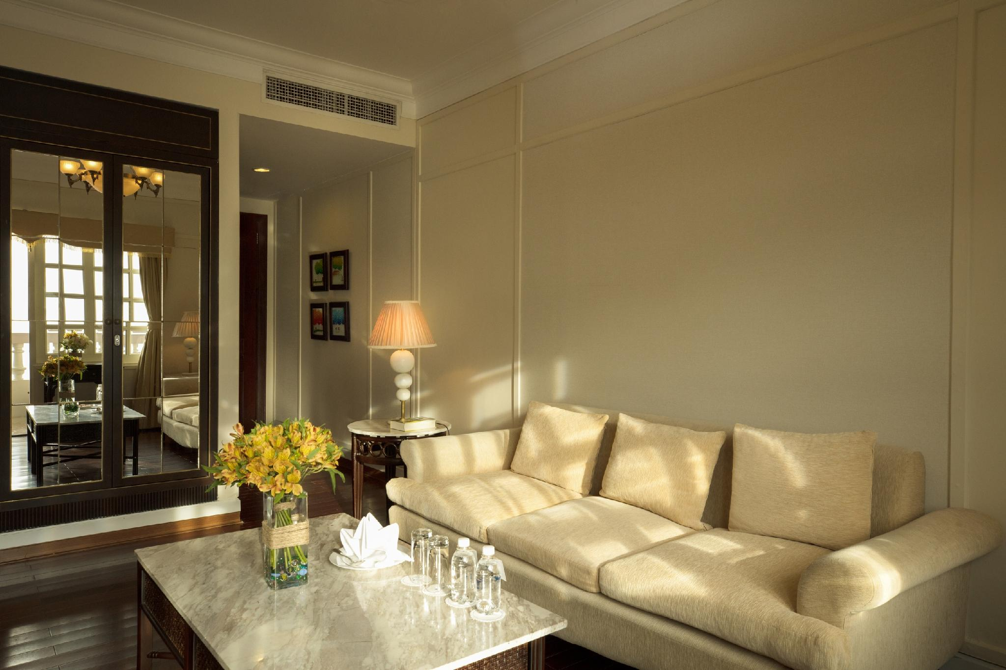 media/roomtypes/030220120138/gallery/sunrise-nha-trang-resort-2.png