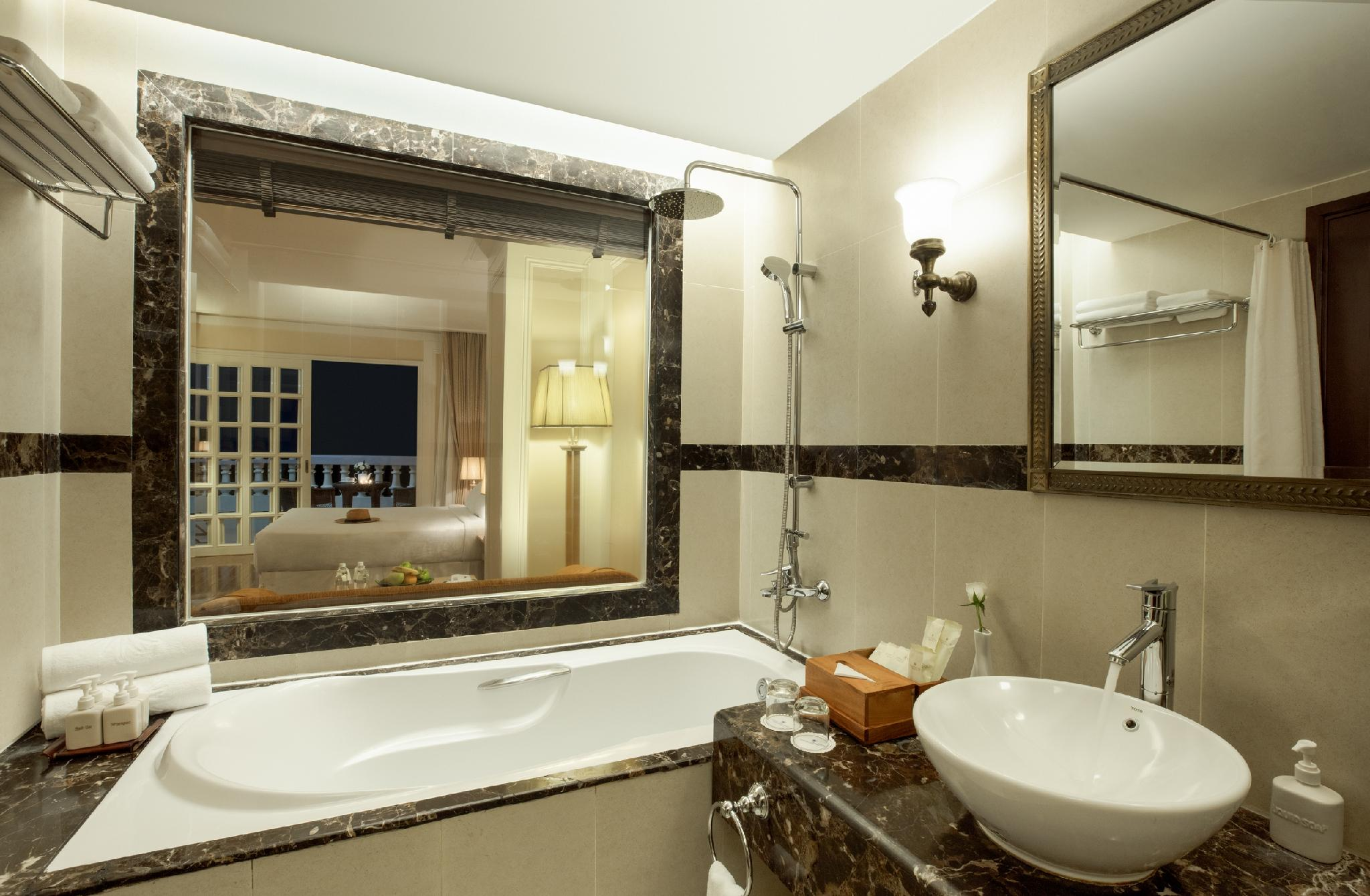 media/roomtypes/030220121636/gallery/sunrise-nha-trang-resort-7.png