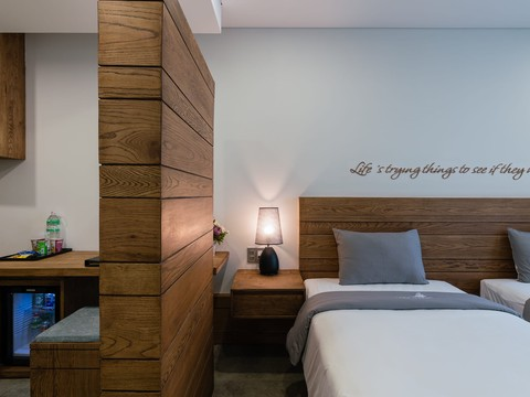 media/roomtypes/050220091757/gallery/khach-san-joy-trip-nha-trang-28.png