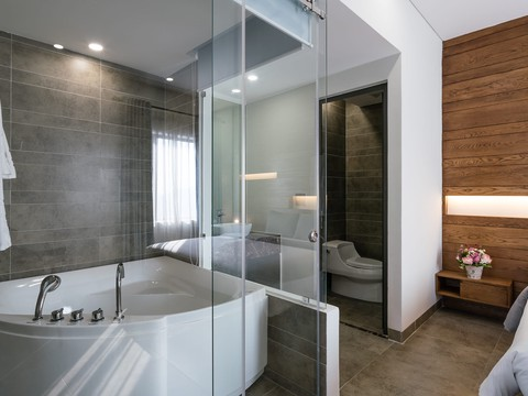 media/roomtypes/050220091841/gallery/khach-san-joy-trip-nha-trang-34.png
