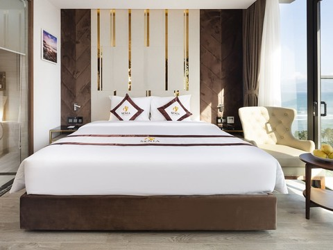 Senia suite with balcony