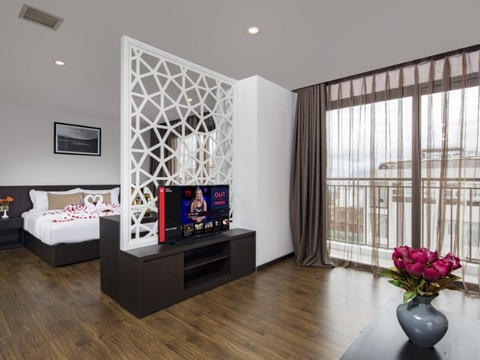 media/roomtypes/050220095345/gallery/khach_san_meriton_nha_trang_32.png