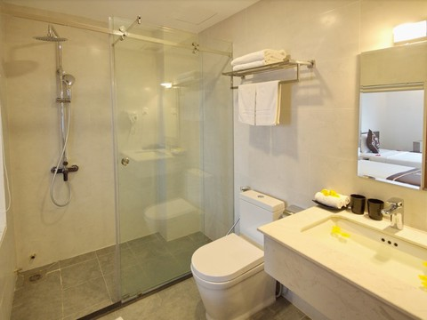 media/roomtypes/050220105817/gallery/khach_san_aries_nha_trang-18.png