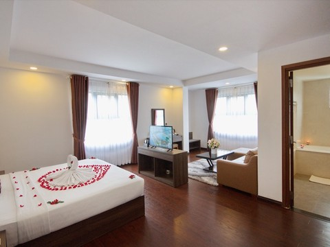 media/roomtypes/050220105915/gallery/khach_san_aries_nha_trang-24.png