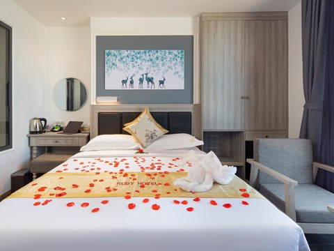 media/roomtypes/050220111357/gallery/khach-san-ruby-nha-trang-18.png