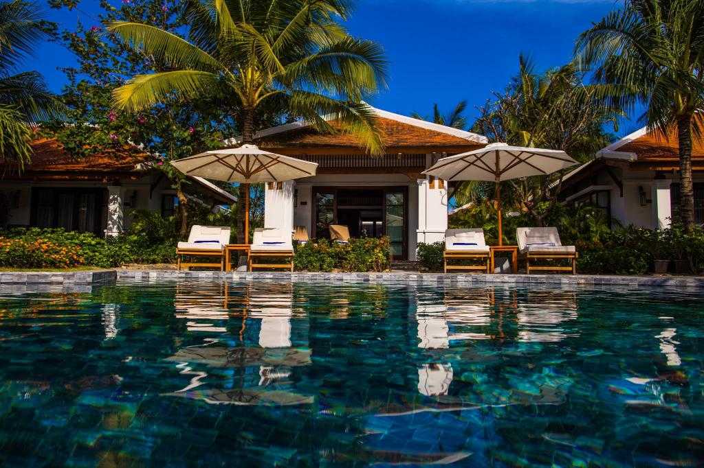 Pool View Villas