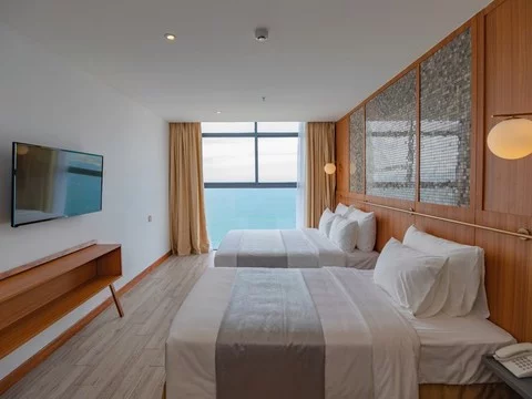 EXECUTIVE OCEAN TRIPLE ROOM