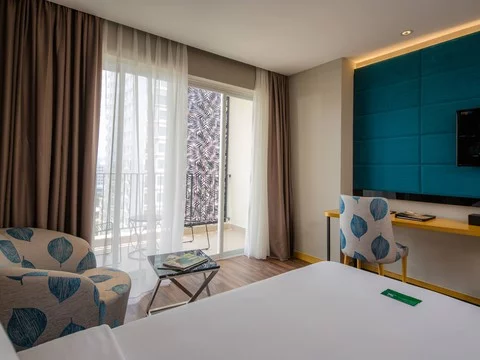 media/roomtypes/080120045846/gallery/khach-san-quinter-central-nhatrang-25.png