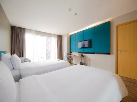 media/roomtypes/080120045846/gallery/khach-san-quinter-central-nhatrang-26.png