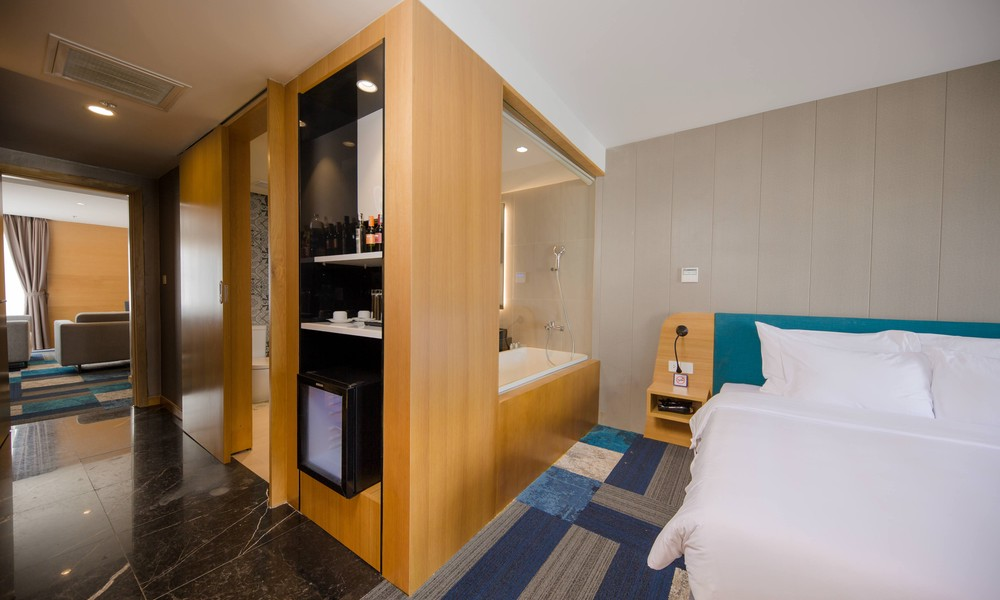 Quinter Suite Room