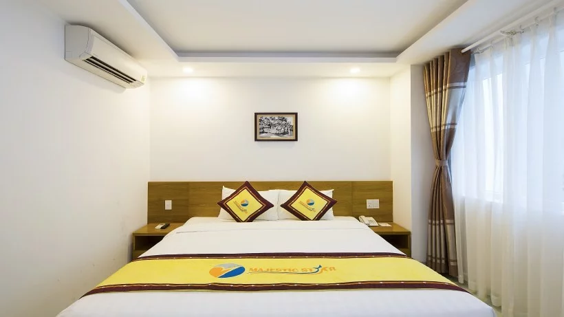 media/roomtypes/080120095359/gallery/84w1486624707_khach_san_majestic_star_nha_trang.png