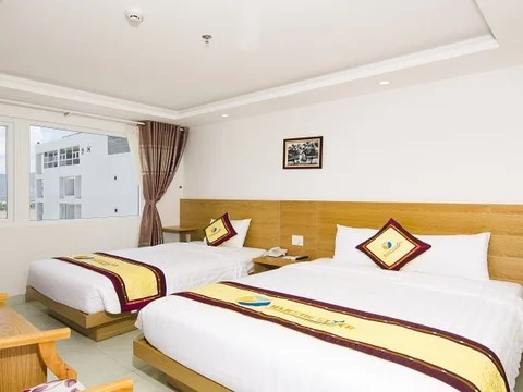 media/roomtypes/080120100444/gallery/lne1486626108_khach_san_majestic_star_nha_trang.png