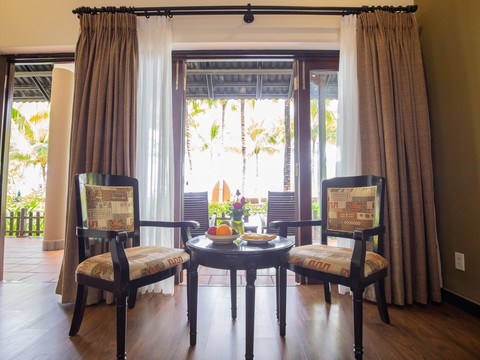 media/roomtypes/080120103709/gallery/9s0mgst6_diamond_bay_resort_spa.png