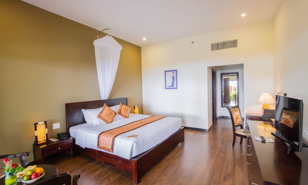 media/roomtypes/080120103709/gallery/cgq9ouq_diamond_bay_resort_spa.png