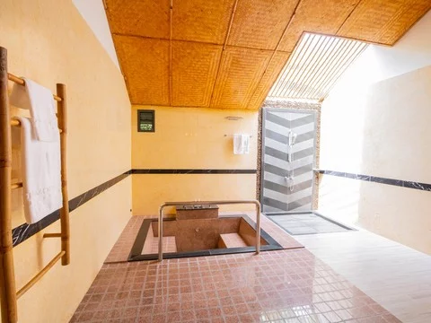 media/roomtypes/080120103709/gallery/vdmicixh_diamond_bay_resort_spa.png