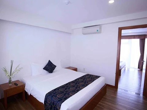 media/roomtypes/080120110821/gallery/ut01525258332_khach_san_soho_nha_trang_nha_trang_star.png