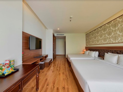 media/roomtypes/080120114030/gallery/zix1529290518_imperial_nha_trang_hotel.png