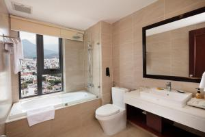 media/roomtypes/090120034812/gallery/khach-san-florida-nha-trang-20.png