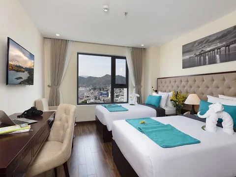 media/roomtypes/090120035650/gallery/khach-san-florida-nha-trang-32.png